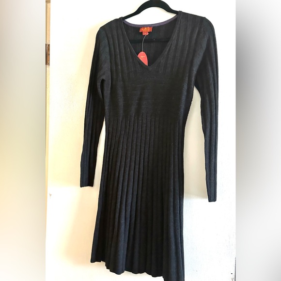 100% Merino Wool Knit Dress - Picture 1 of 3